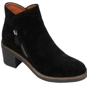 Gentle Souls By Kenneth Cole Zip Bootie Suede Leather Booties Sz 6 NWOT Blk